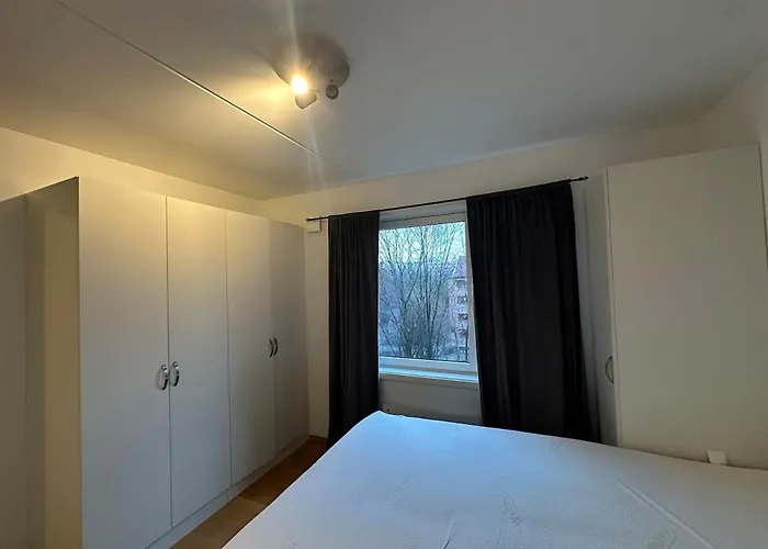 Apartment And Quiet With Balcony